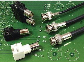 Winchester 的300Series BNC電纜插頭連接器